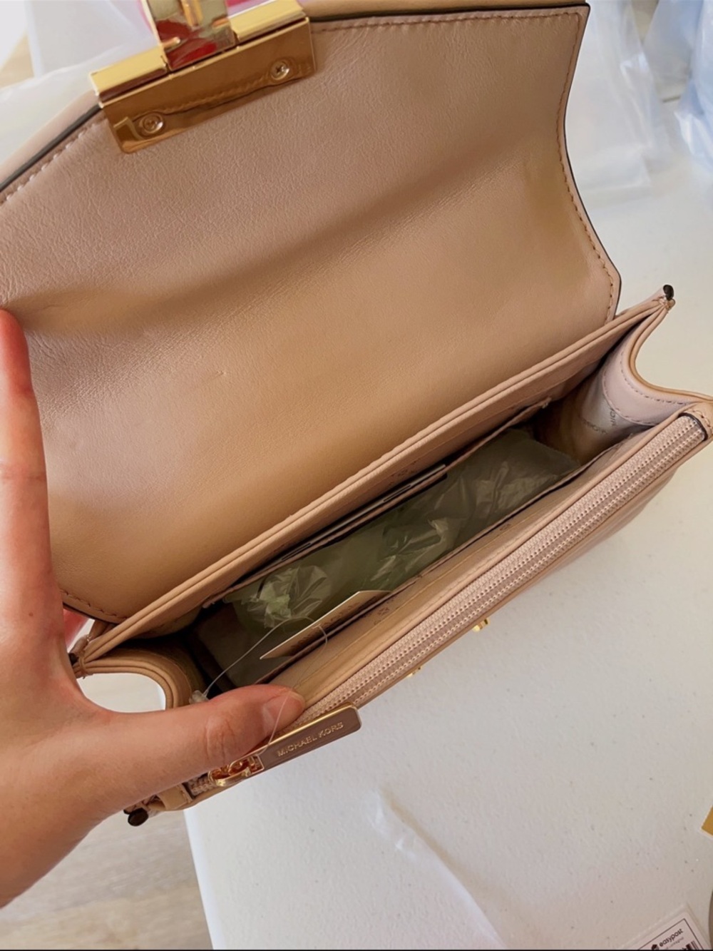 Michael Kors Beige Quilted Shoulder Bag with Gold Hardware - Picture 8 of 9